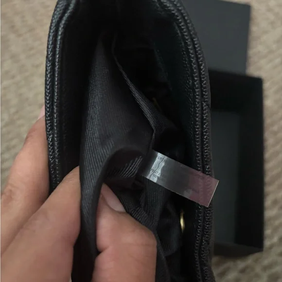 GWP Chanel gift beauty Black Quilted Shoulder Bag with Gold Chain - Picture 5 of 12